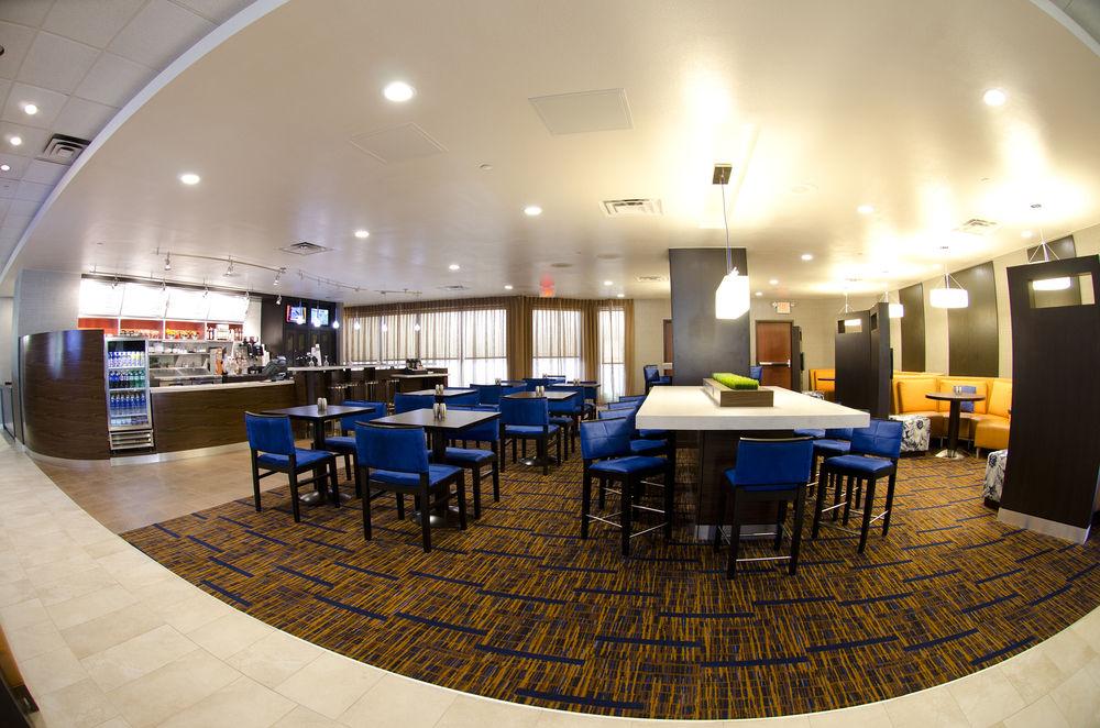 Готель Courtyard Waterbury Downtown Екстер'єр фото